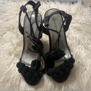 NWOT Ashley Stewart Women's Size 9W Black Pom Pom Puffed Heels